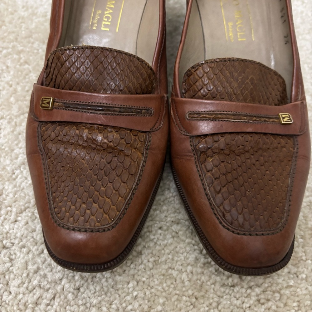 Vintage Bruno Magli Italian Leather Heeled Loafers Brown Womens size 7.5 Python - Picture 4 of 10